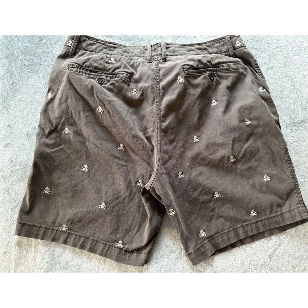 Lucky Brand Men's Chino Shorts With Embroidered Skulls Size 40